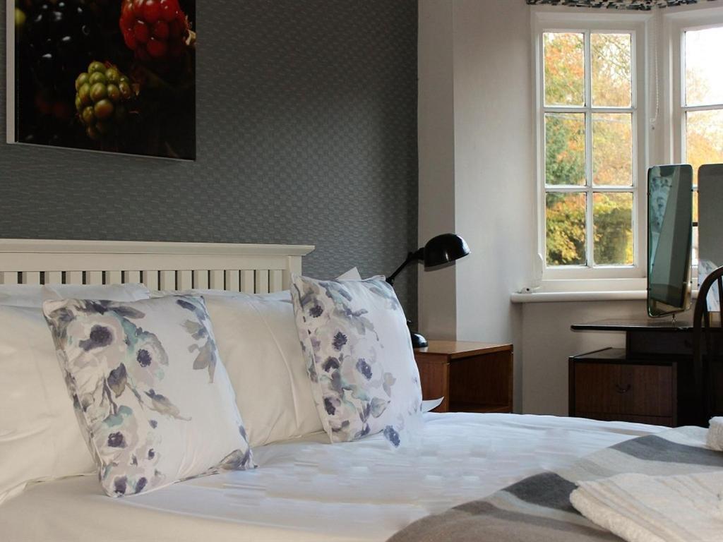 The Talbot And Apartment Iwerne Minster Zimmer foto